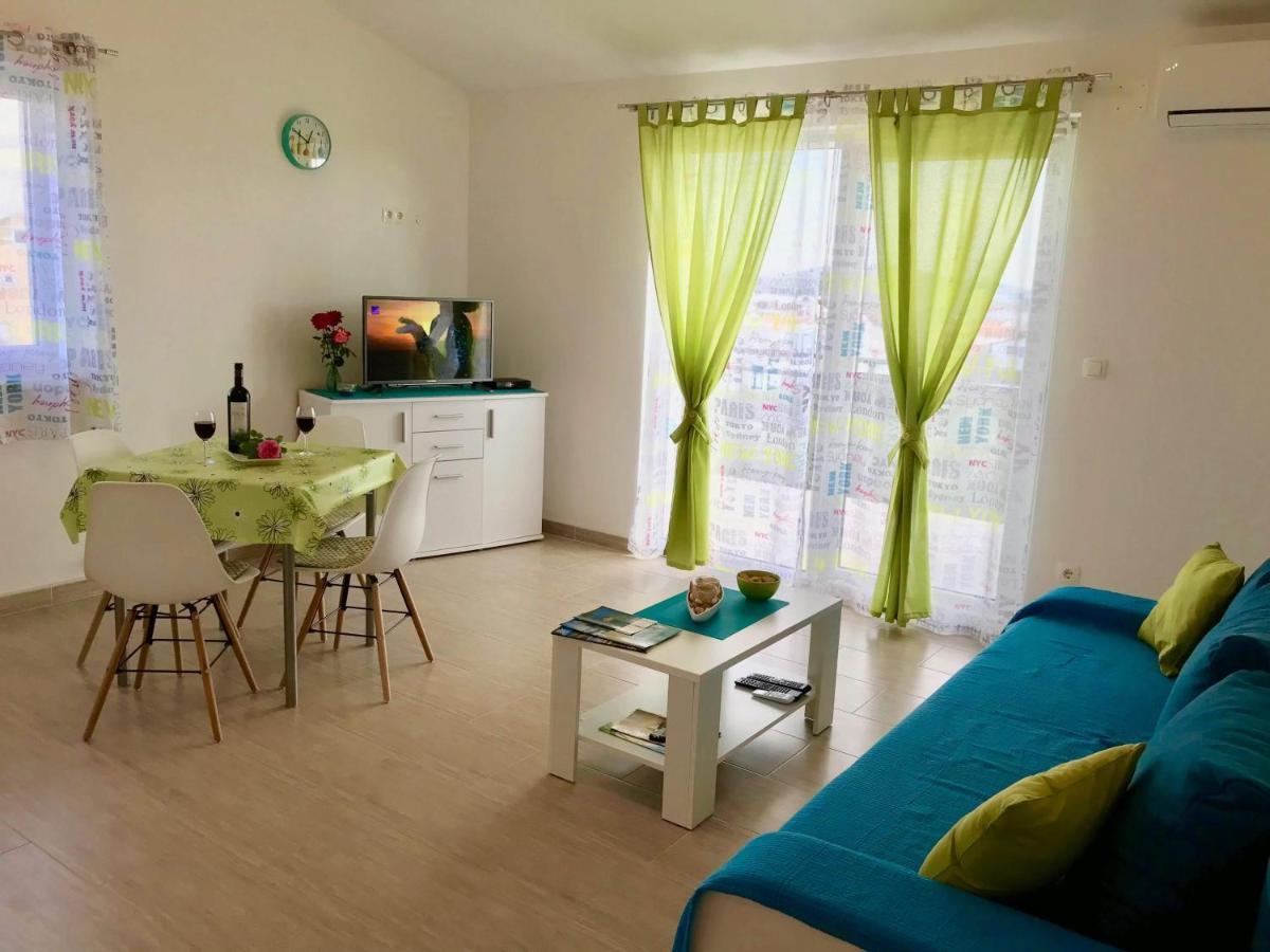 Apartman Laura Tribunj  Exterior photo